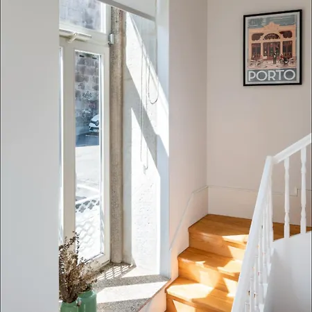 아파트 Charming And Modern Loft 포르투